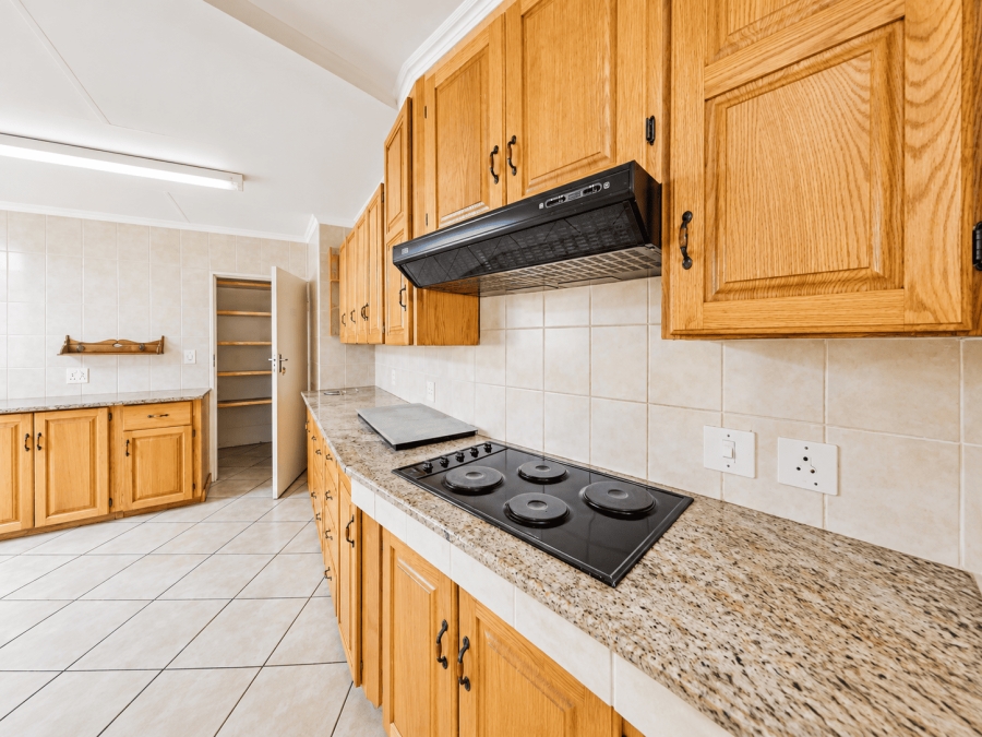 5 Bedroom Property for Sale in Moreleta Park Gauteng