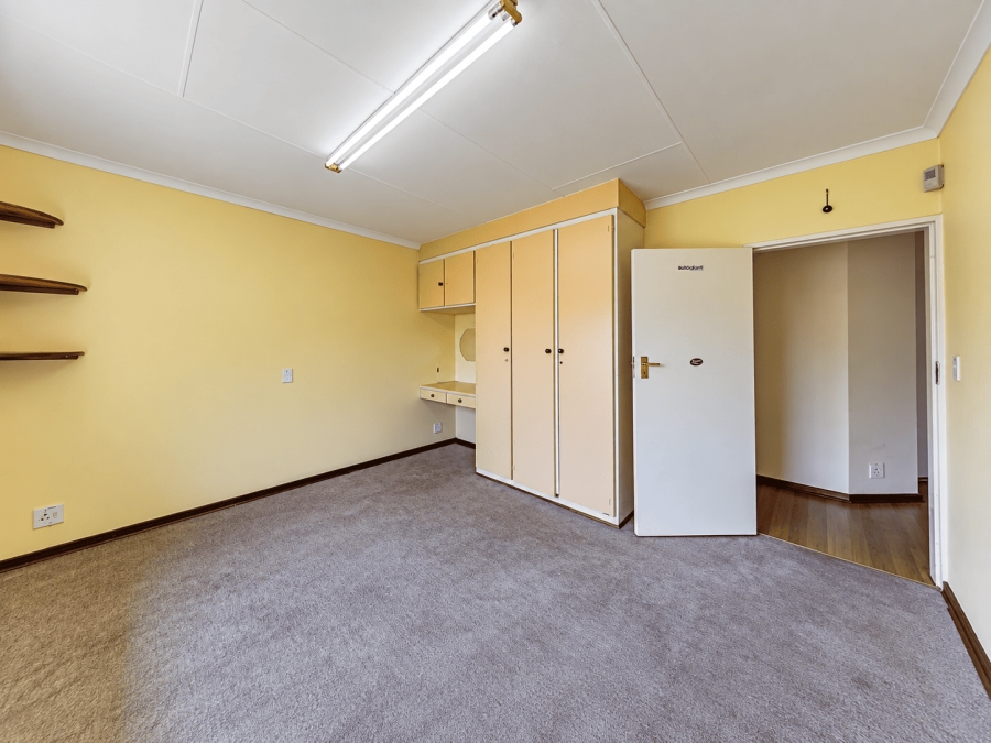 5 Bedroom Property for Sale in Moreleta Park Gauteng