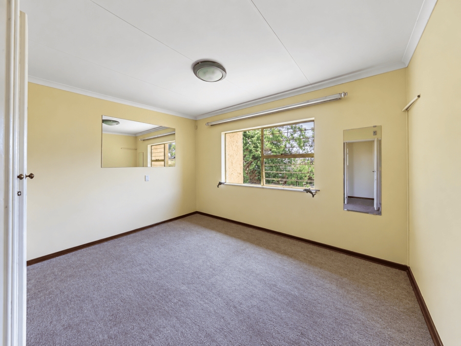 5 Bedroom Property for Sale in Moreleta Park Gauteng