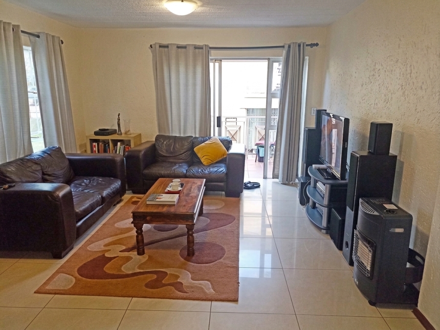 To Let 2 Bedroom Property for Rent in Rembrandt Park Gauteng