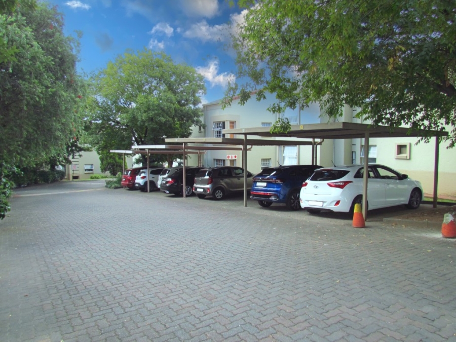 To Let 2 Bedroom Property for Rent in Rembrandt Park Gauteng