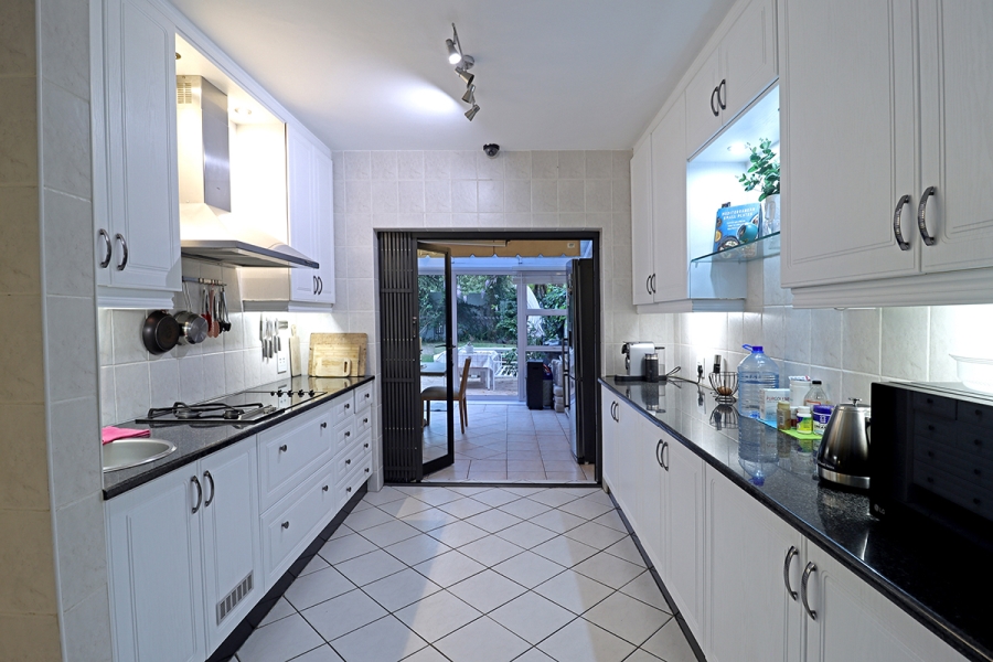 3 Bedroom Property for Sale in Bryanston Gauteng