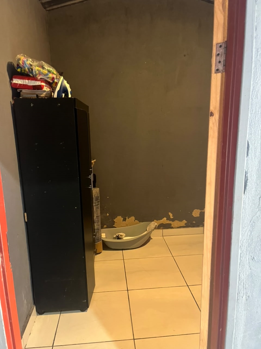 2 Bedroom Property for Sale in Lehae Gauteng