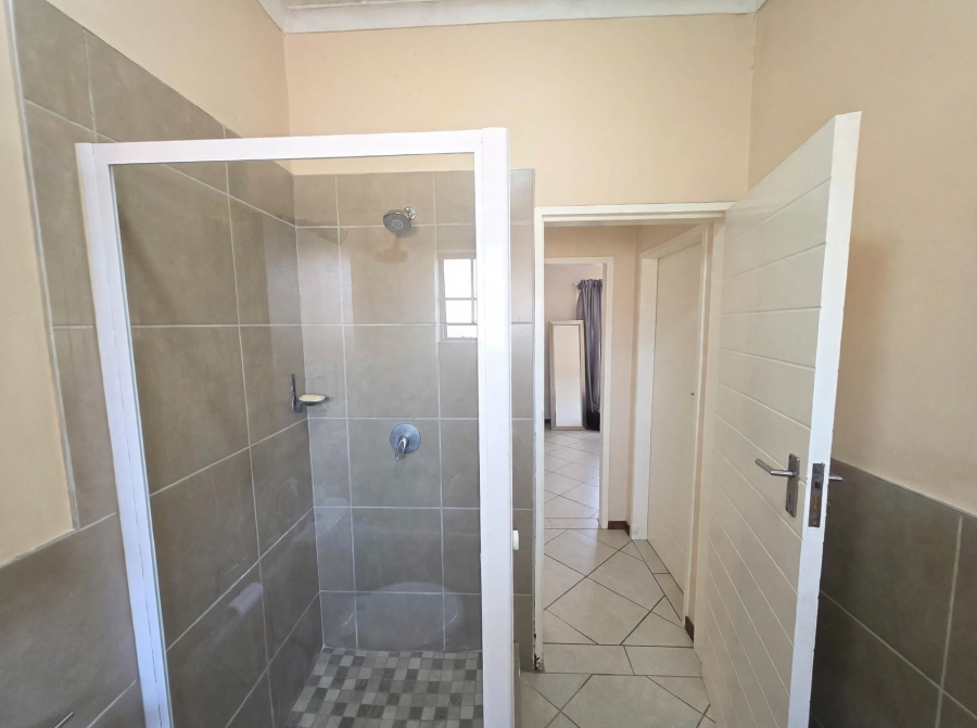 2 Bedroom Property for Sale in Noordwyk Gauteng
