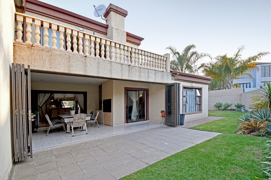 4 Bedroom Property for Sale in Blue Valley Golf Estate Gauteng