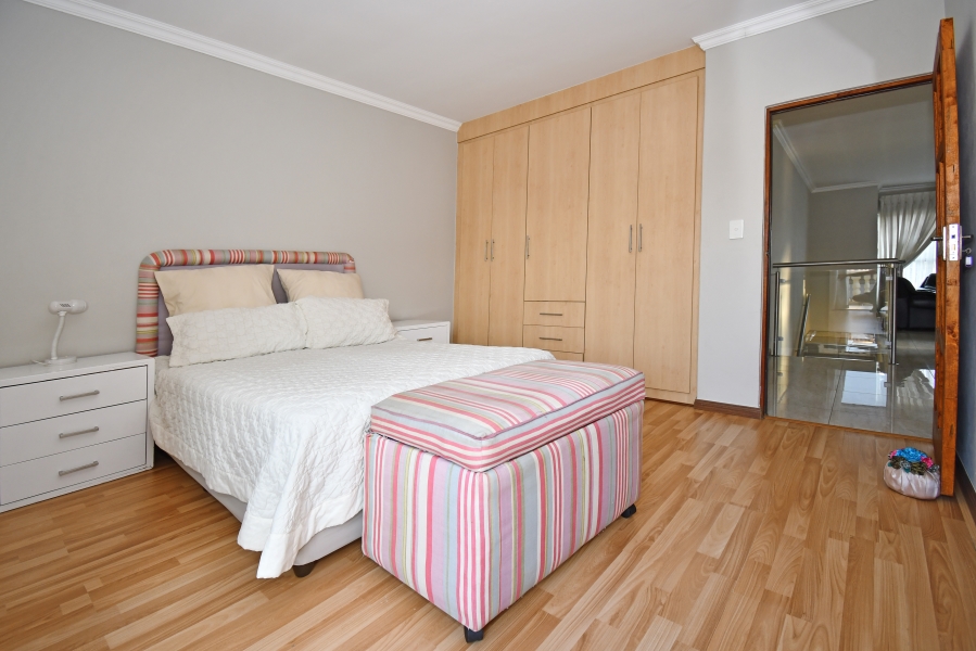 4 Bedroom Property for Sale in Blue Valley Golf Estate Gauteng