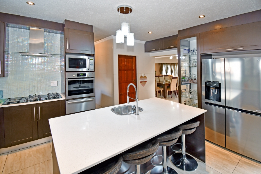 4 Bedroom Property for Sale in Blue Valley Golf Estate Gauteng