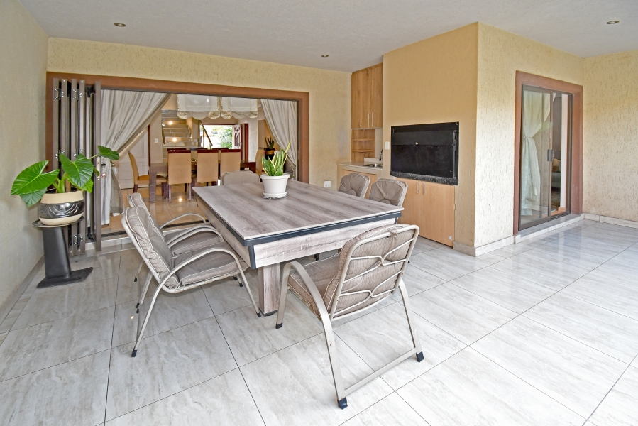 4 Bedroom Property for Sale in Blue Valley Golf Estate Gauteng