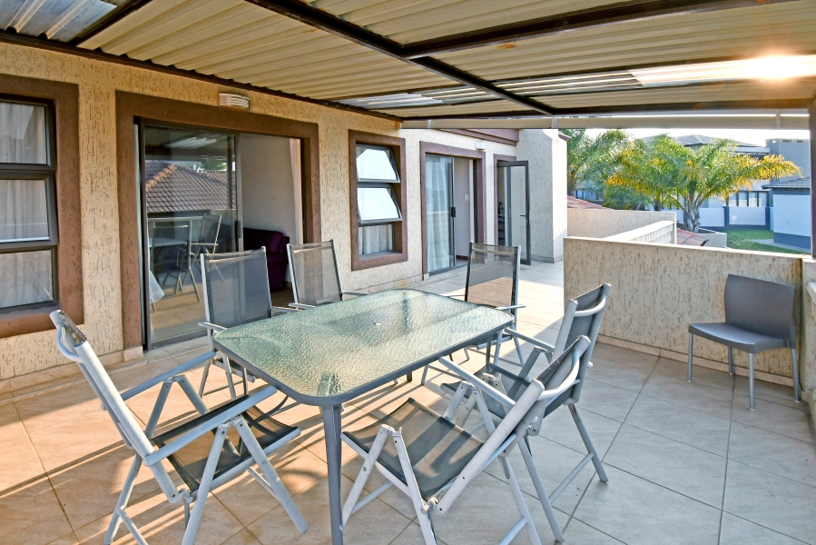 4 Bedroom Property for Sale in Blue Valley Golf Estate Gauteng