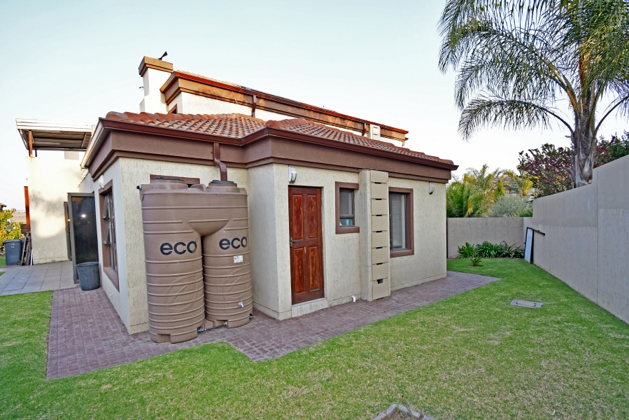 4 Bedroom Property for Sale in Blue Valley Golf Estate Gauteng