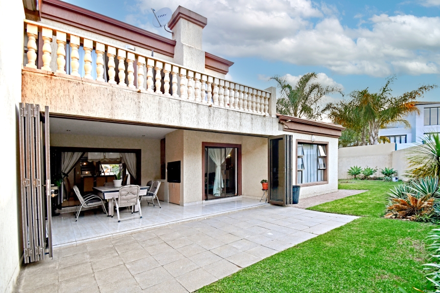 4 Bedroom Property for Sale in Blue Valley Golf Estate Gauteng