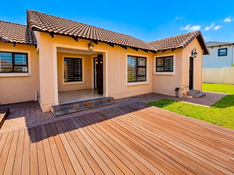 3 Bedroom Property for Sale in Thatchfield Estate Gauteng