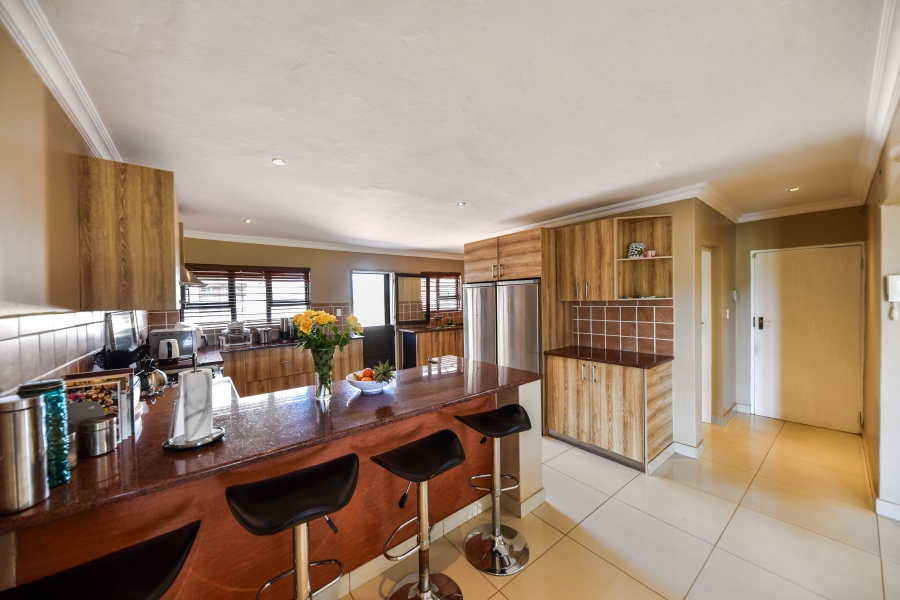 5 Bedroom Property for Sale in Grootfontein Country Estate Gauteng