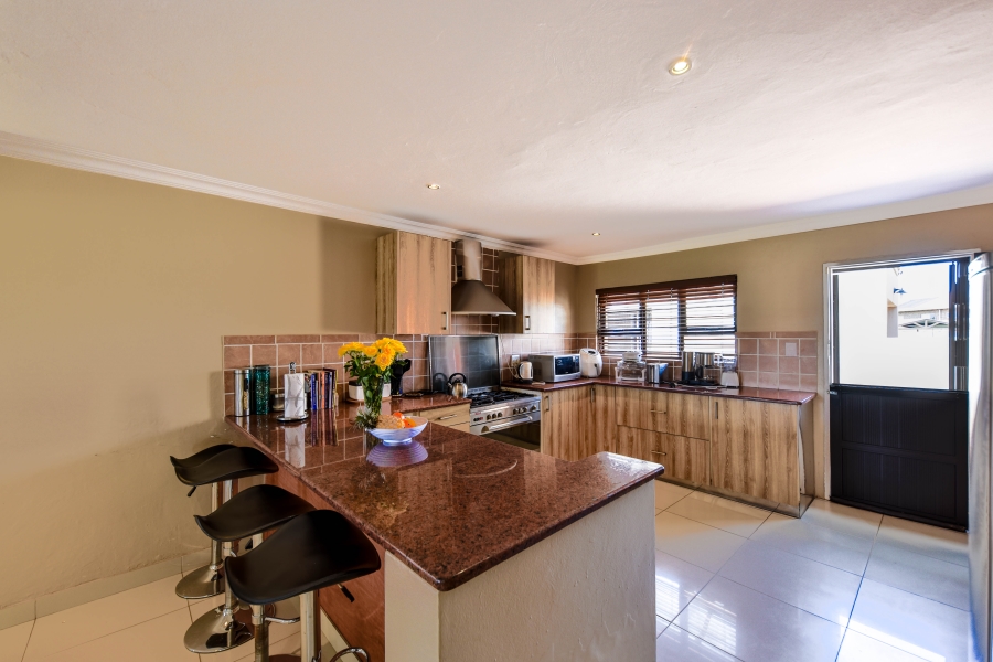 5 Bedroom Property for Sale in Grootfontein Country Estate Gauteng