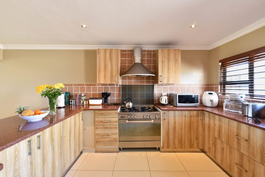 5 Bedroom Property for Sale in Grootfontein Country Estate Gauteng
