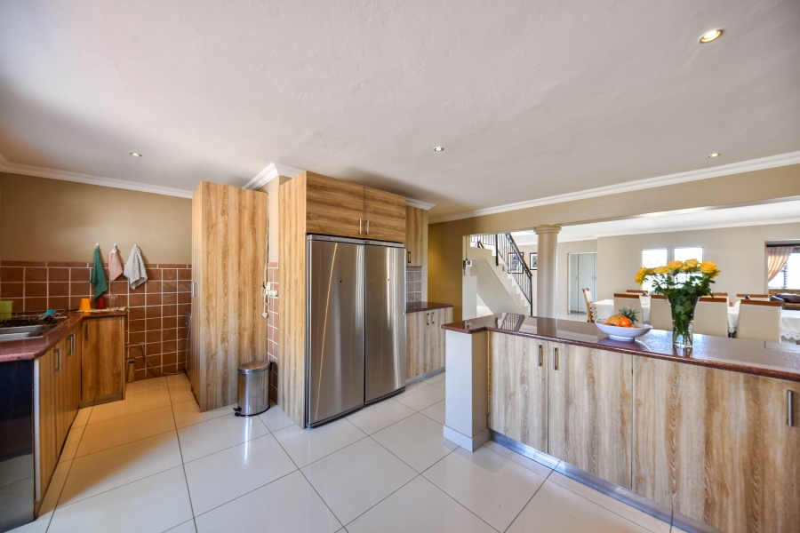 5 Bedroom Property for Sale in Grootfontein Country Estate Gauteng