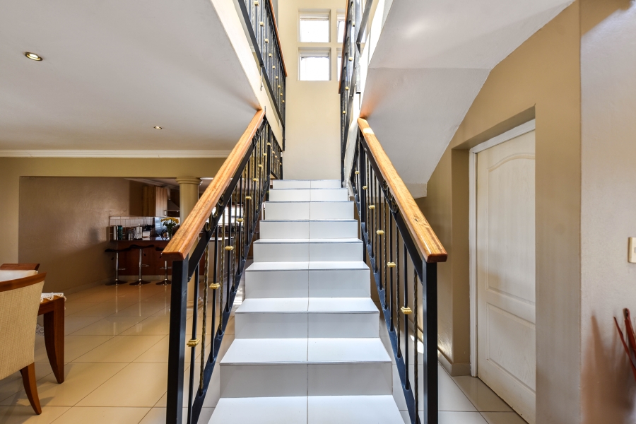 5 Bedroom Property for Sale in Grootfontein Country Estate Gauteng