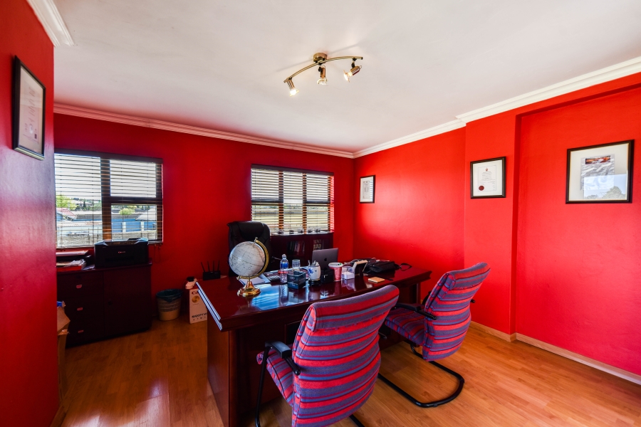5 Bedroom Property for Sale in Grootfontein Country Estate Gauteng