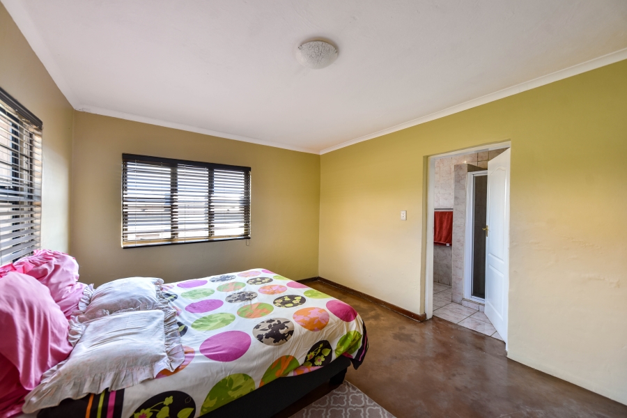 5 Bedroom Property for Sale in Grootfontein Country Estate Gauteng