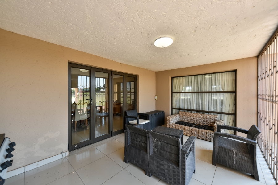 5 Bedroom Property for Sale in Grootfontein Country Estate Gauteng