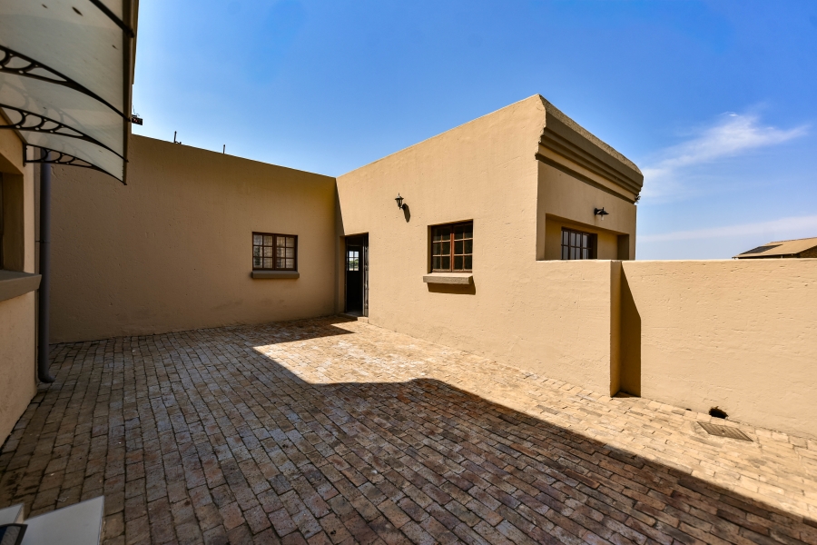 5 Bedroom Property for Sale in Grootfontein Country Estate Gauteng