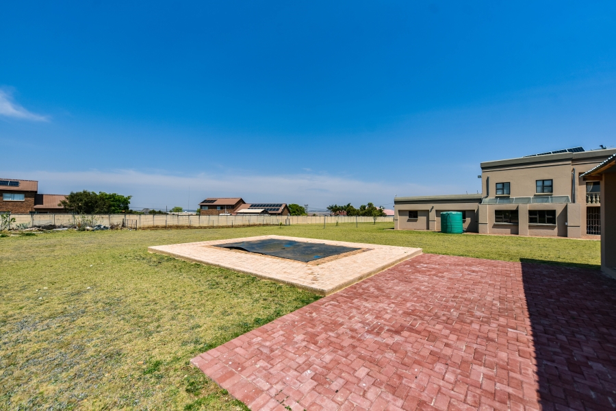 5 Bedroom Property for Sale in Grootfontein Country Estate Gauteng