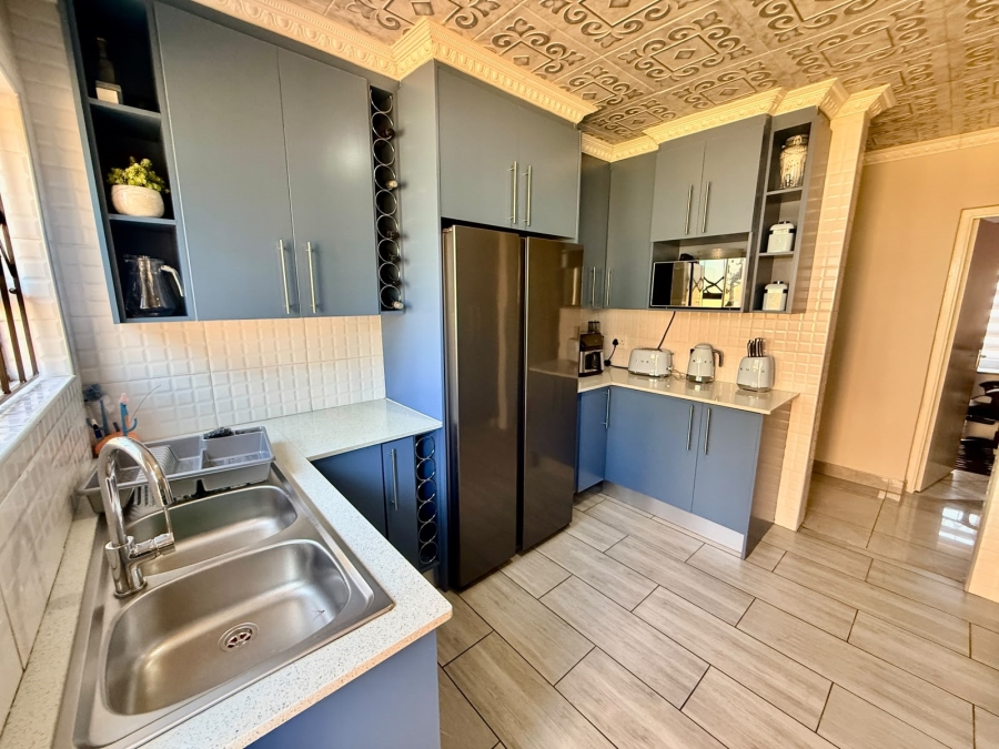 4 Bedroom Property for Sale in Ninapark Gauteng