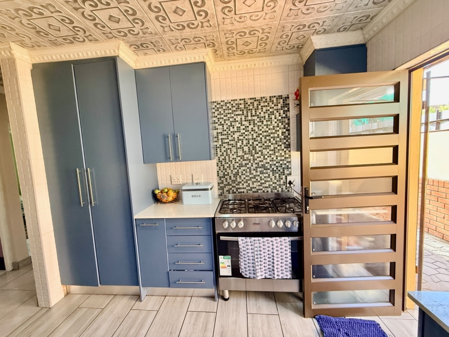 4 Bedroom Property for Sale in Ninapark Gauteng