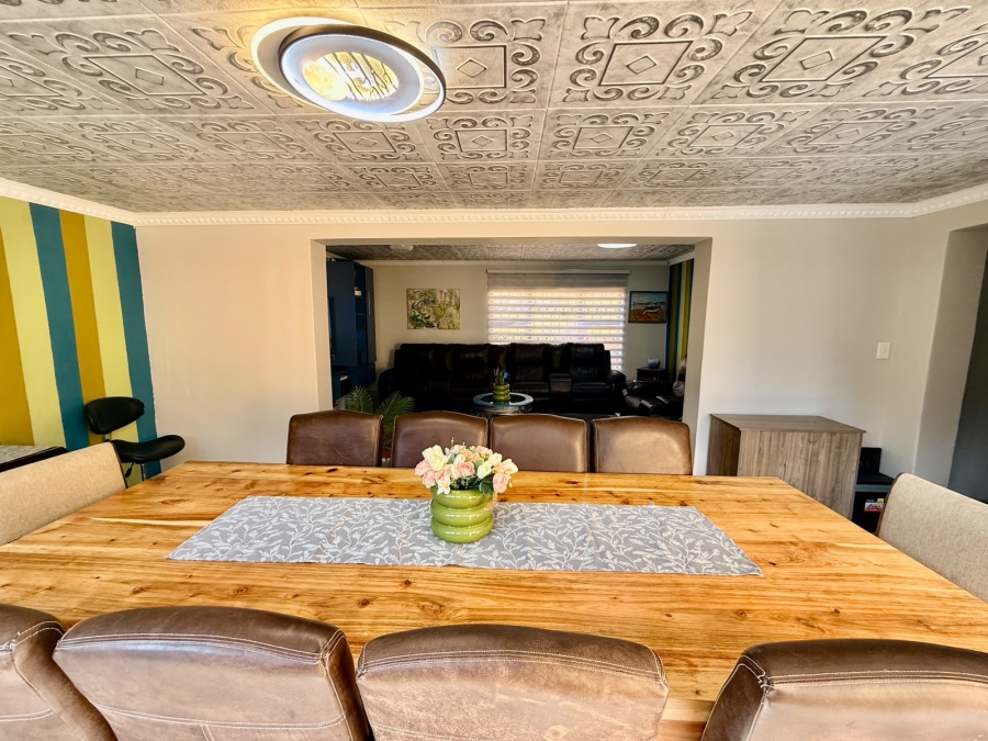 4 Bedroom Property for Sale in Ninapark Gauteng