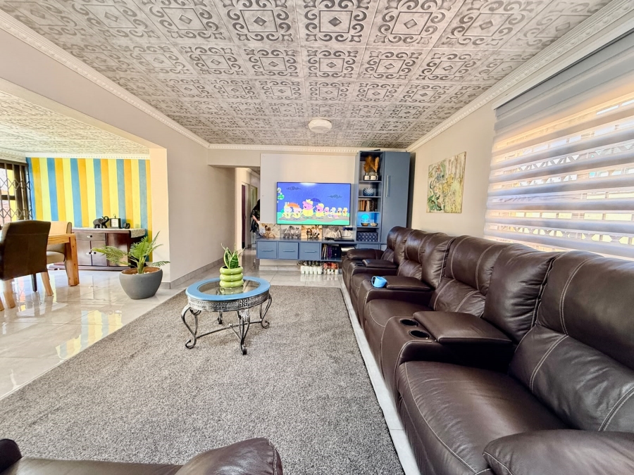 4 Bedroom Property for Sale in Ninapark Gauteng