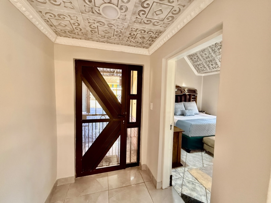 4 Bedroom Property for Sale in Ninapark Gauteng