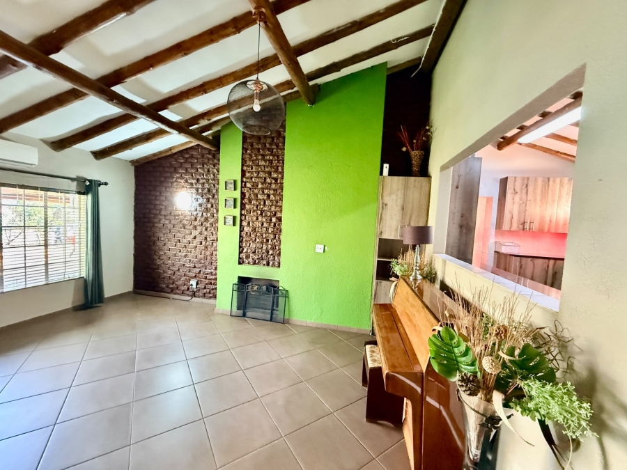 3 Bedroom Property for Sale in Florauna Gauteng