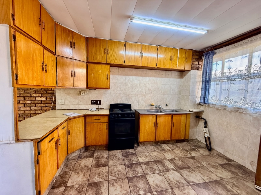 2 Bedroom Property for Sale in Pretoria North Gauteng