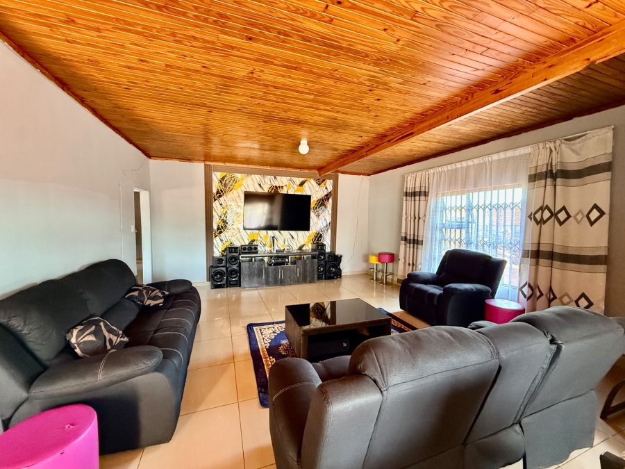3 Bedroom Property for Sale in The Orchards Gauteng