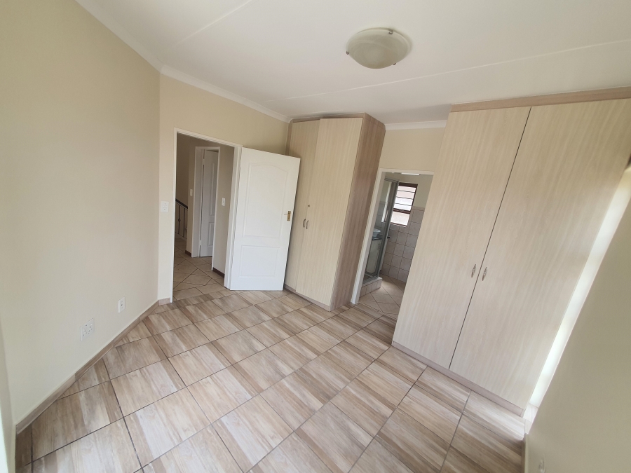 To Let 3 Bedroom Property for Rent in Bassonia Gauteng