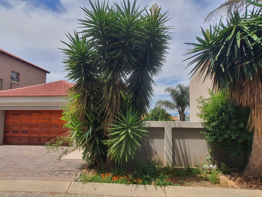 To Let 3 Bedroom Property for Rent in Bassonia Gauteng
