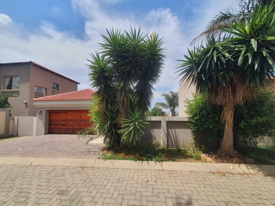 To Let 3 Bedroom Property for Rent in Bassonia Gauteng