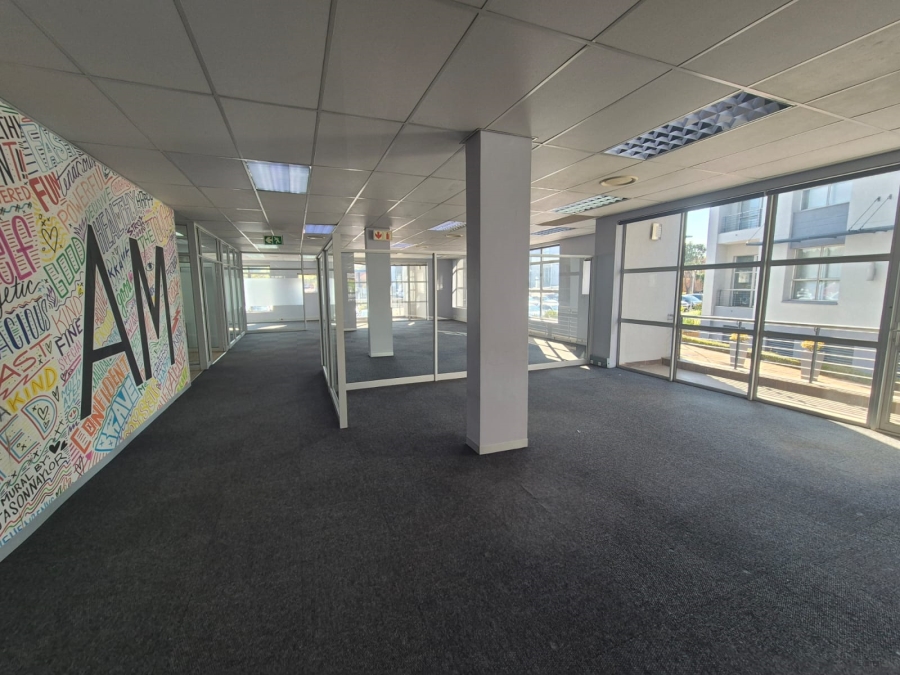 To Let Commercial Property for Rent in Die Hoewes Gauteng