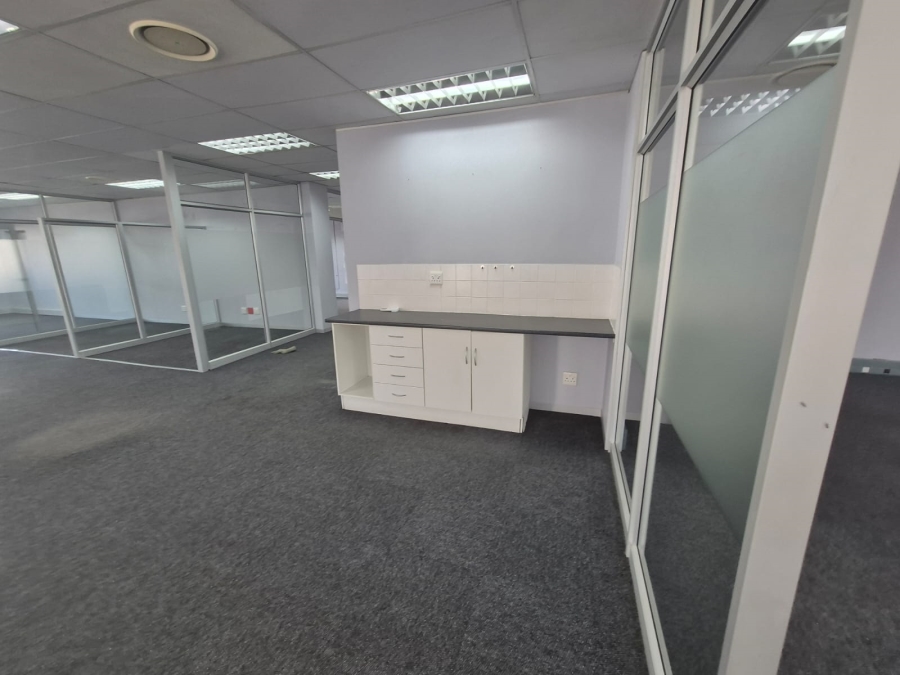 To Let Commercial Property for Rent in Die Hoewes Gauteng