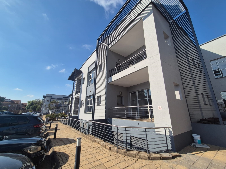 To Let Commercial Property for Rent in Die Hoewes Gauteng
