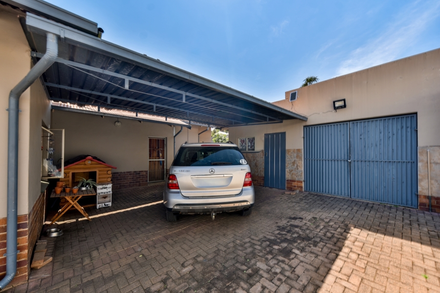3 Bedroom Property for Sale in Villieria Gauteng