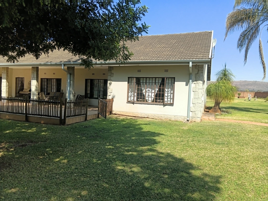 7 Bedroom Property for Sale in Andeon AH Gauteng