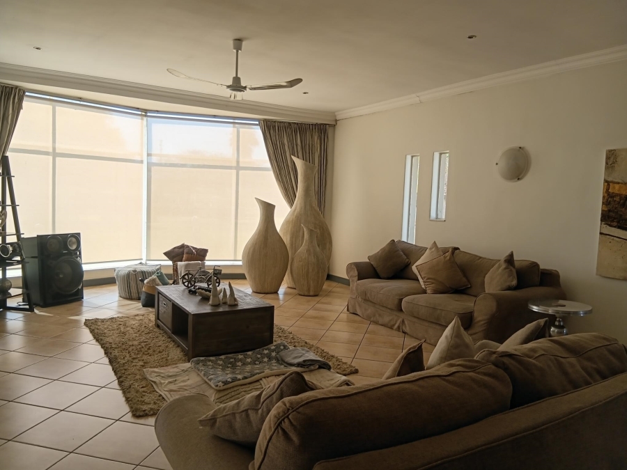 7 Bedroom Property for Sale in Andeon AH Gauteng