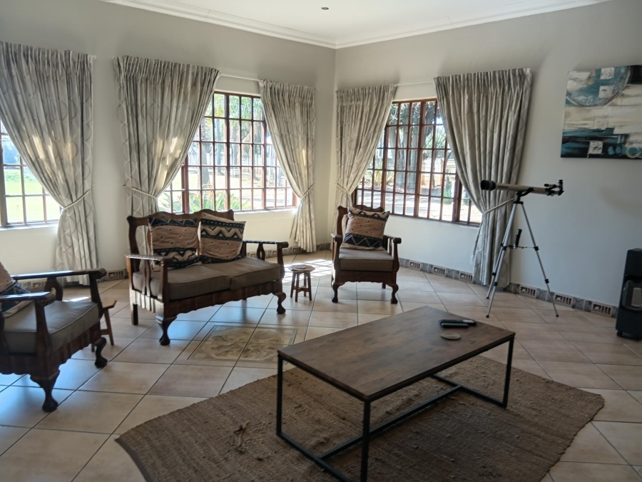 7 Bedroom Property for Sale in Andeon AH Gauteng