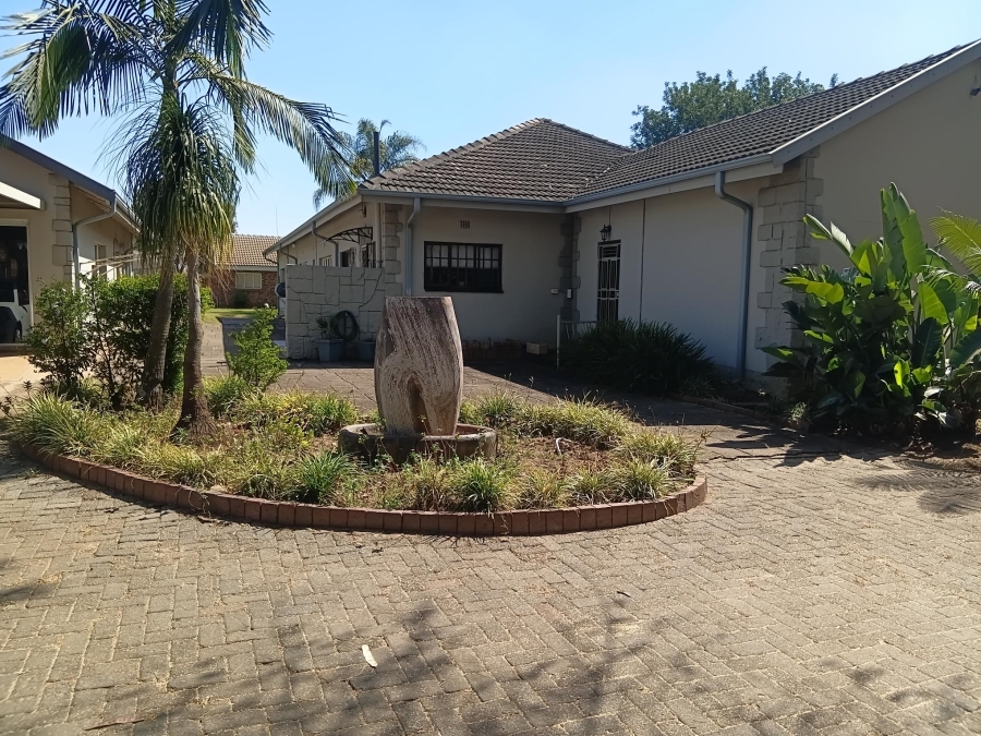 7 Bedroom Property for Sale in Andeon AH Gauteng