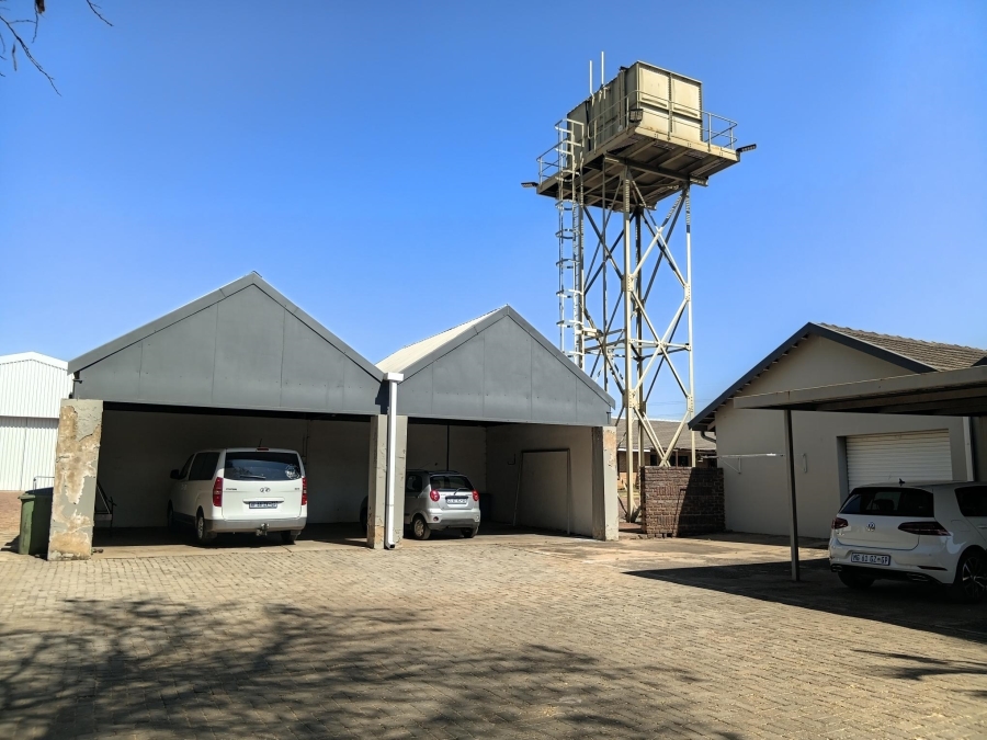 7 Bedroom Property for Sale in Andeon AH Gauteng