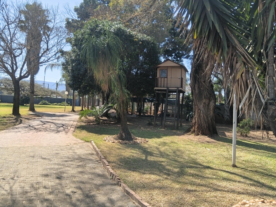 7 Bedroom Property for Sale in Andeon AH Gauteng