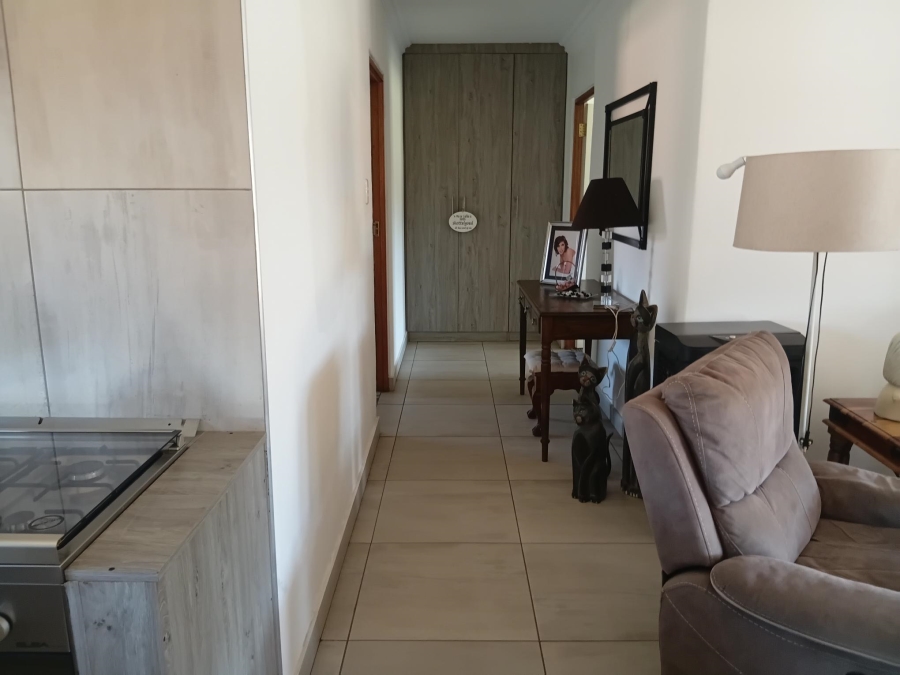 7 Bedroom Property for Sale in Andeon AH Gauteng