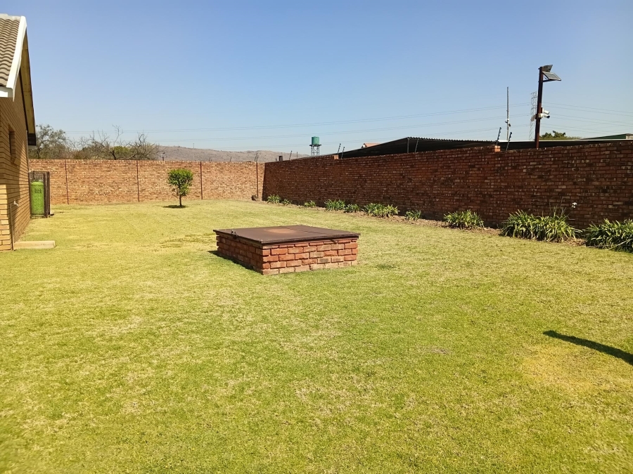 7 Bedroom Property for Sale in Andeon AH Gauteng