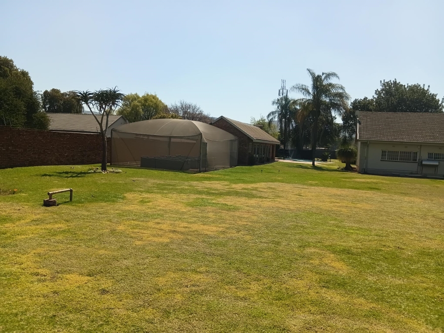 7 Bedroom Property for Sale in Andeon AH Gauteng